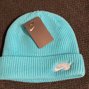 Nike sb beanie